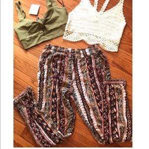 American Eagle joggers